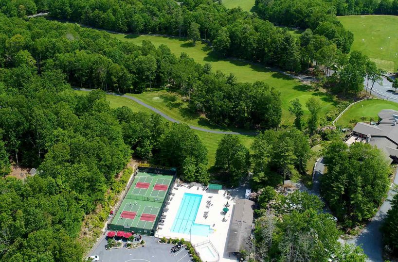 connestee falls real estate